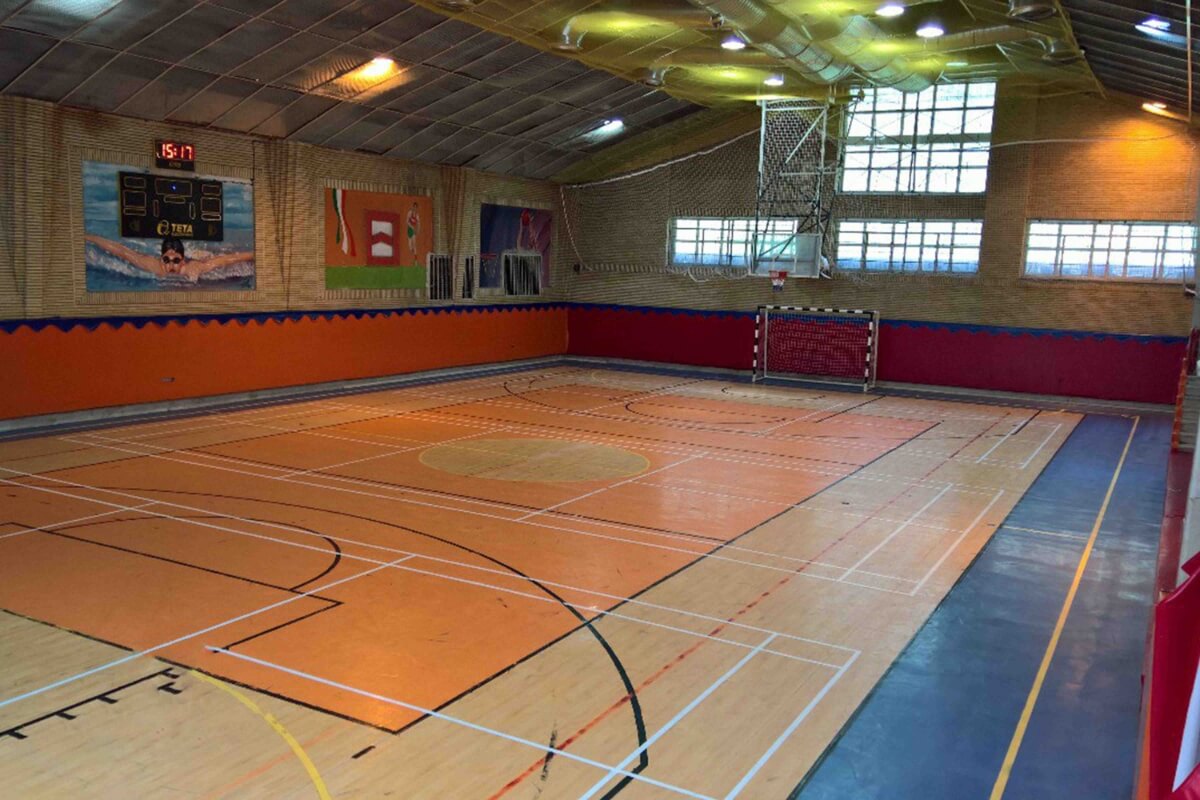 سالن ورزشی فرمانیه