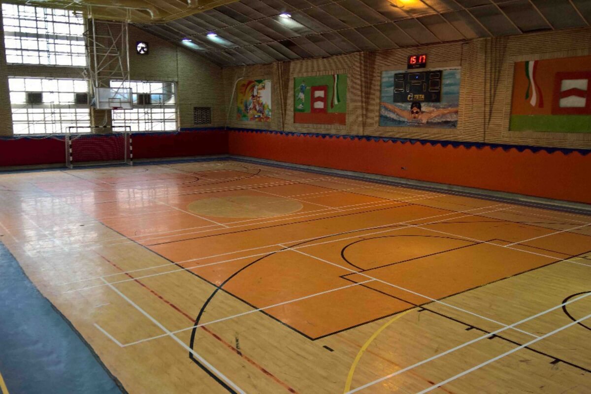 سالن ورزشی فرمانیه