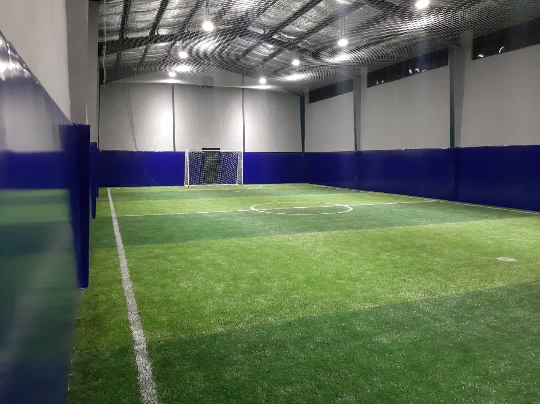 سالن چمن مصنوعی کوه پای